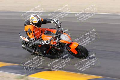 media/Nov-05-2022-SoCal Trackdays (Sat) [[f8d9b725ab]]/Turn 15 Inside (145pm)/